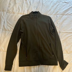 Lululemon Engineered Warmth Dark Olive Slim Fit Jacket